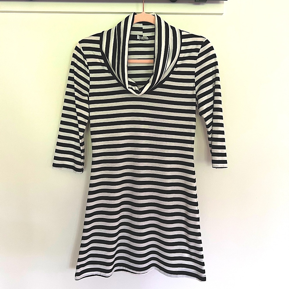 Poet EUC Striped Black and White Cowl Neck 3/4 Sleeve Jersey Tunic Blouse Size M